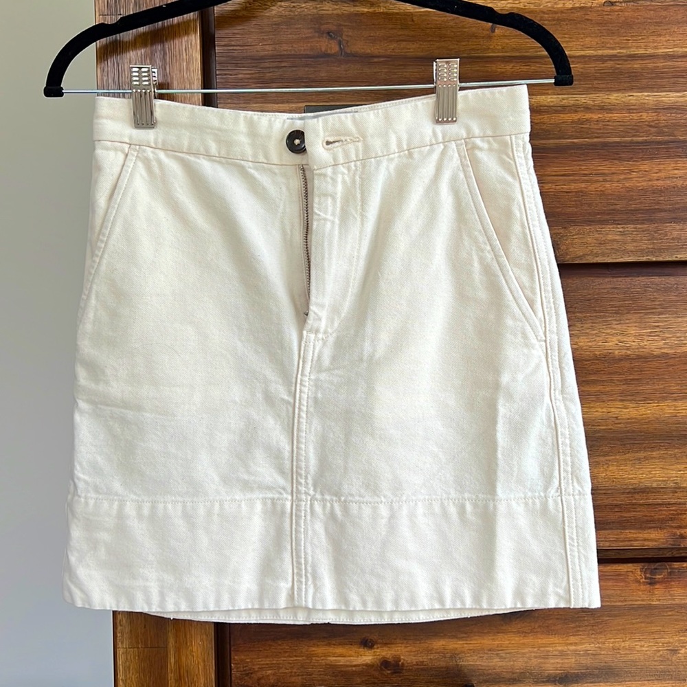 Everlane off white mini-skirt, size 00